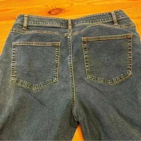 J.JILL TRIED & TRUE FIT MOVERN SLIM
98% COITON 2% LYCHAD SPANDEX - Picture 4 of 9